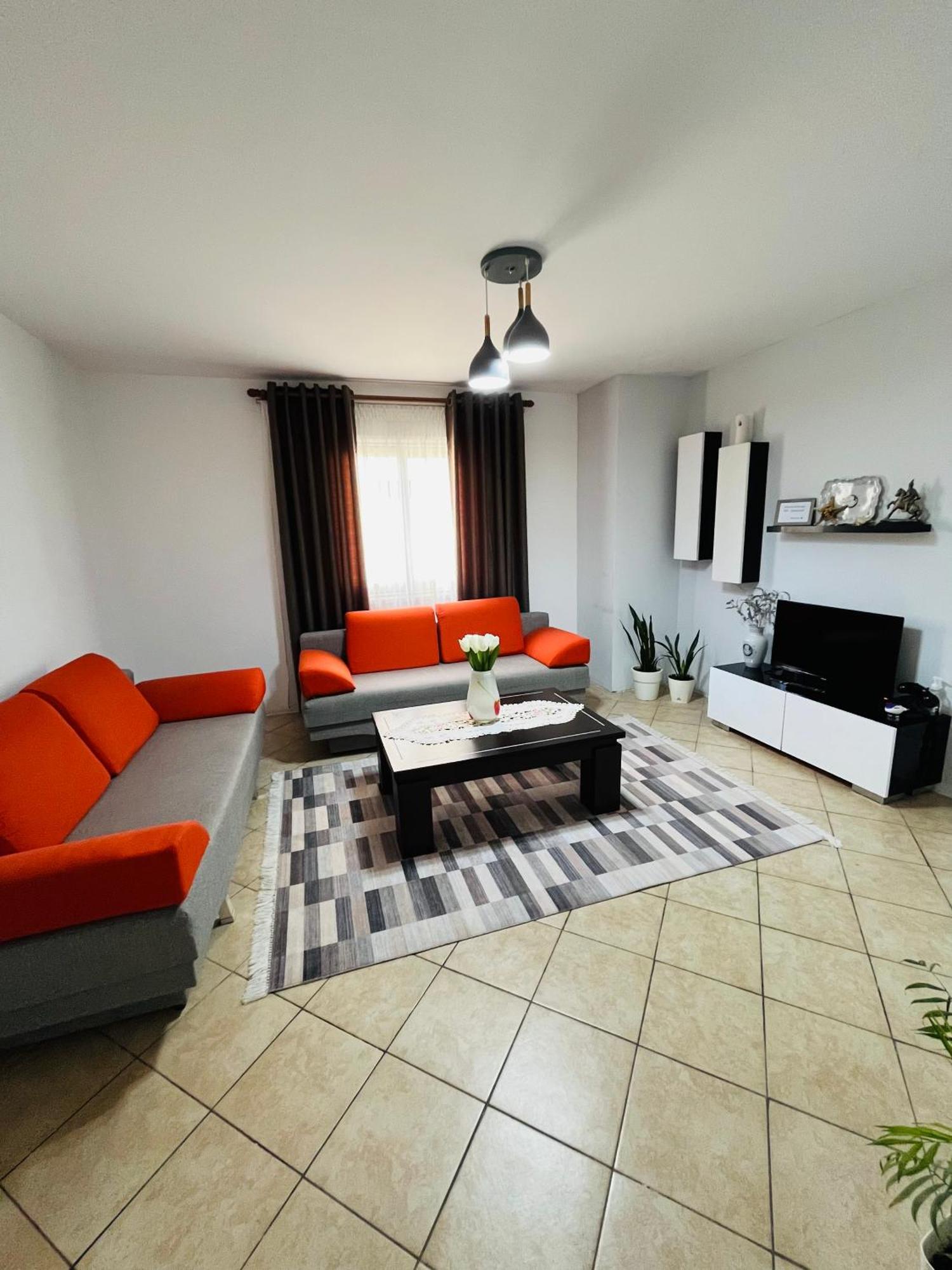 Iljazi'S Apartaments Vlorë Exterior foto